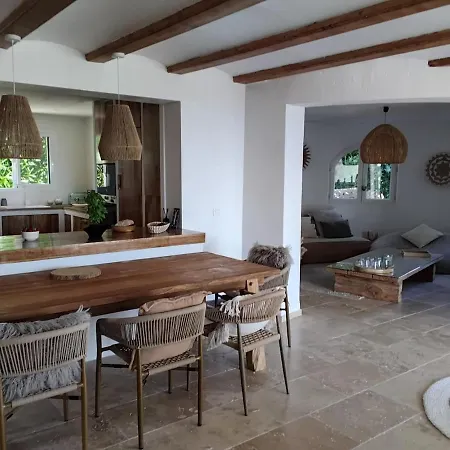 Beautiful Ibiza-style Vila Denia