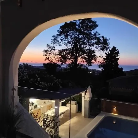 Beautiful Ibiza-style Vila