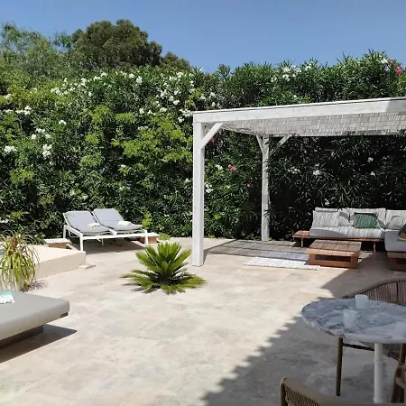 Vila Beautiful Ibiza-style *