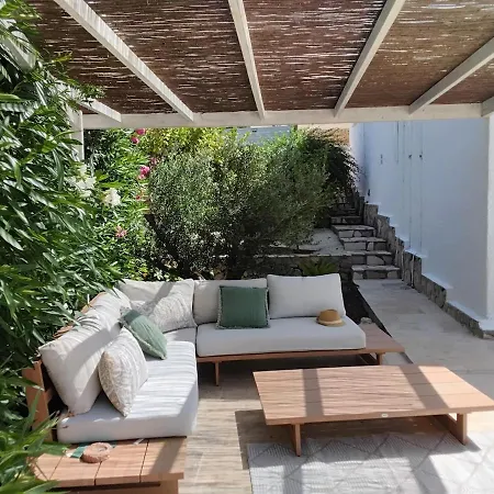 Vila Beautiful Ibiza-style
